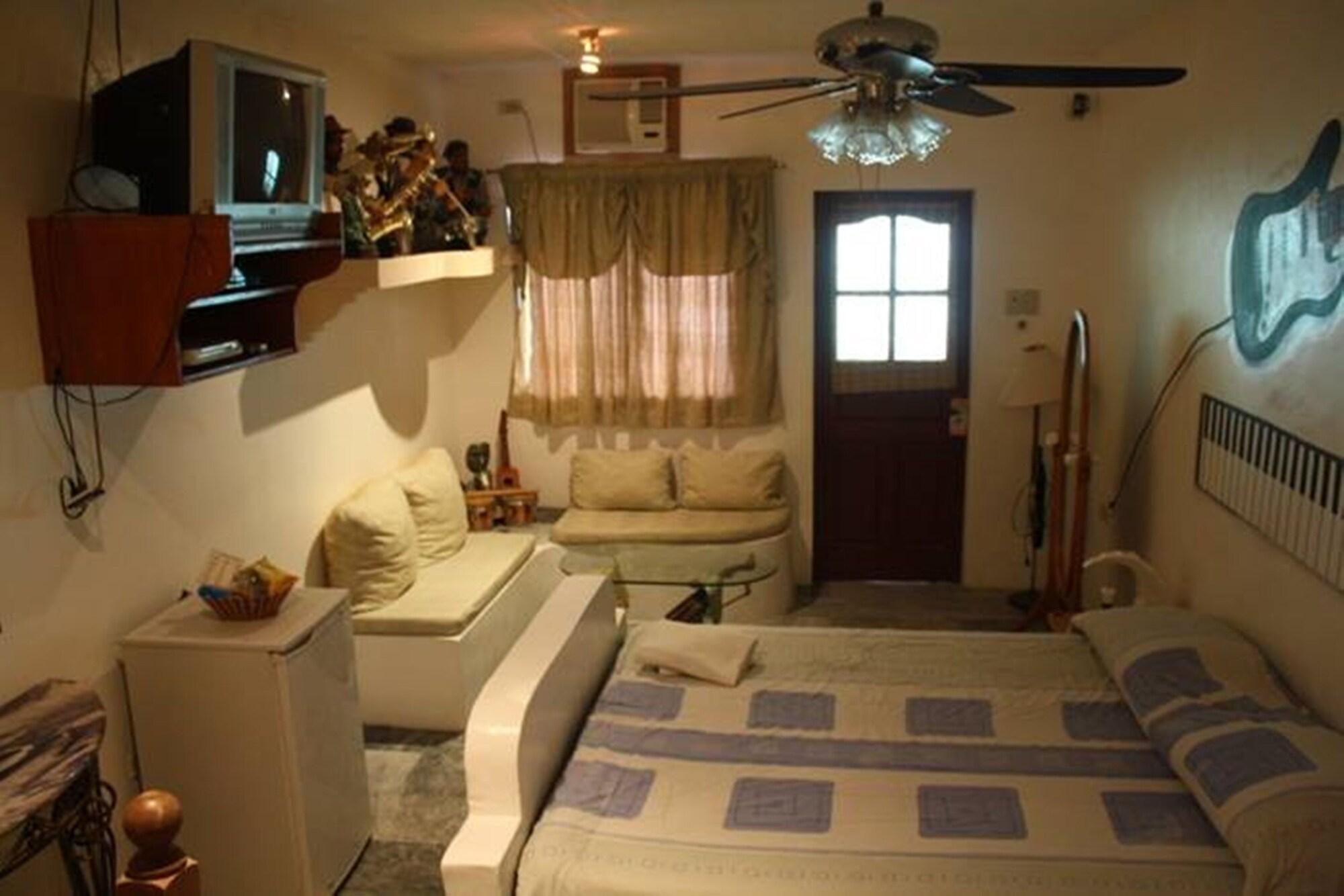Kokomos Beach Resort Olongapo Zewnętrze zdjęcie
